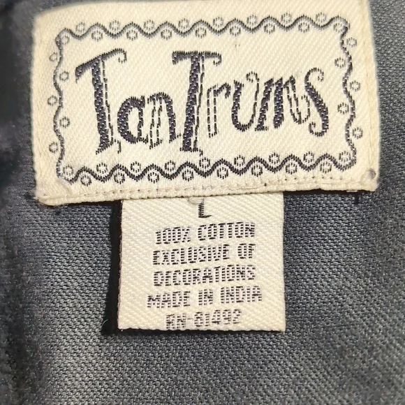 Vintage Tantrums Patterned Sz L Vest with Black Red and Gold Accents - Picture 4 of 4